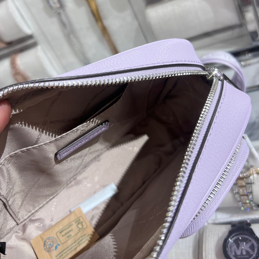 MICHAEL KORSJet Set Leather Medium Crossbody Bag with Case for Apple Airpods Pro - Picture 10 of 12